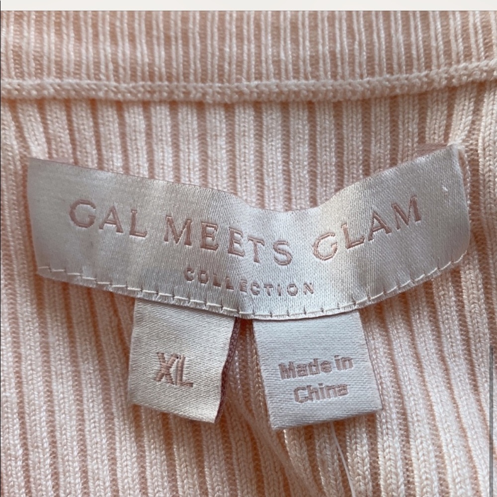 GAL MEETS GLAM PINK CARDIGAN - LIMITED EDITION SO PRICE ALMOST FIRM - Picture 3 of 4